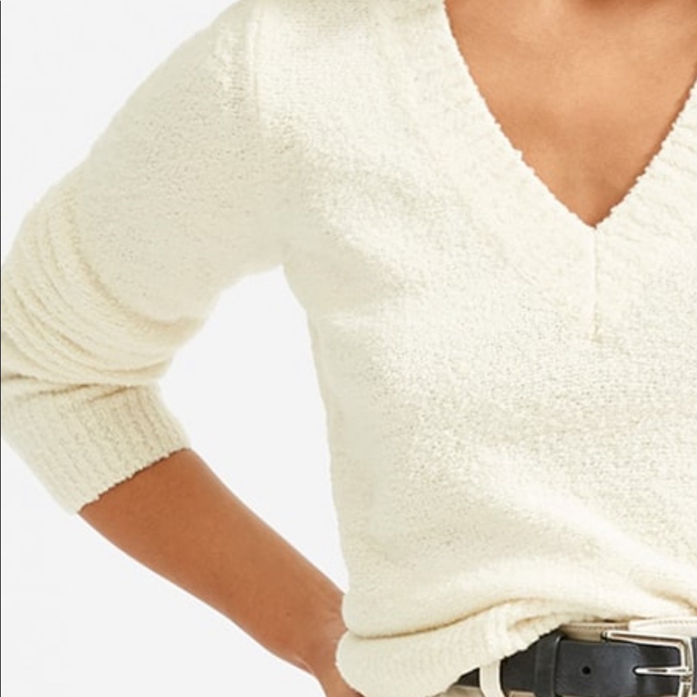 Everlane Teddy V-Neck Sweater - Buttermilk
